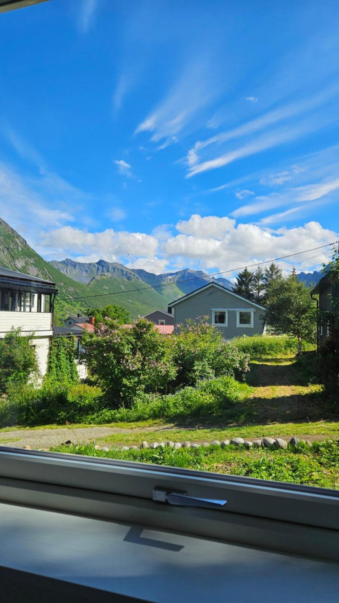 The Northern House Gryllefjord Buitenkant foto